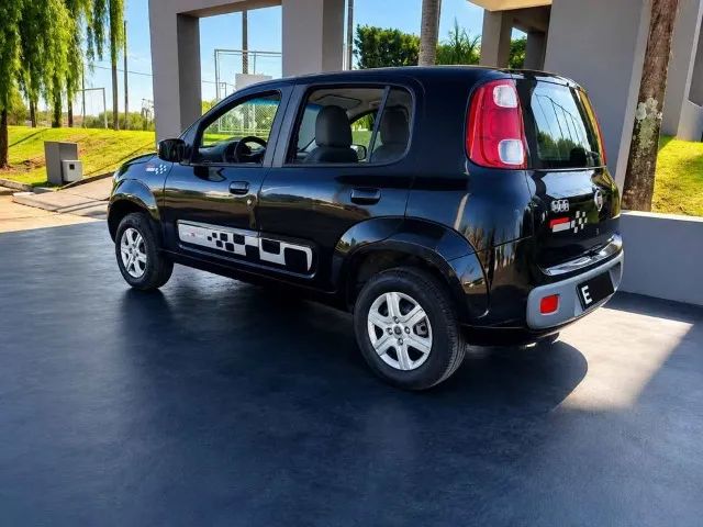 Fiat Uno Sporting 1.4 EVO Fire Flex 8V 4P 2012 - Foto 2