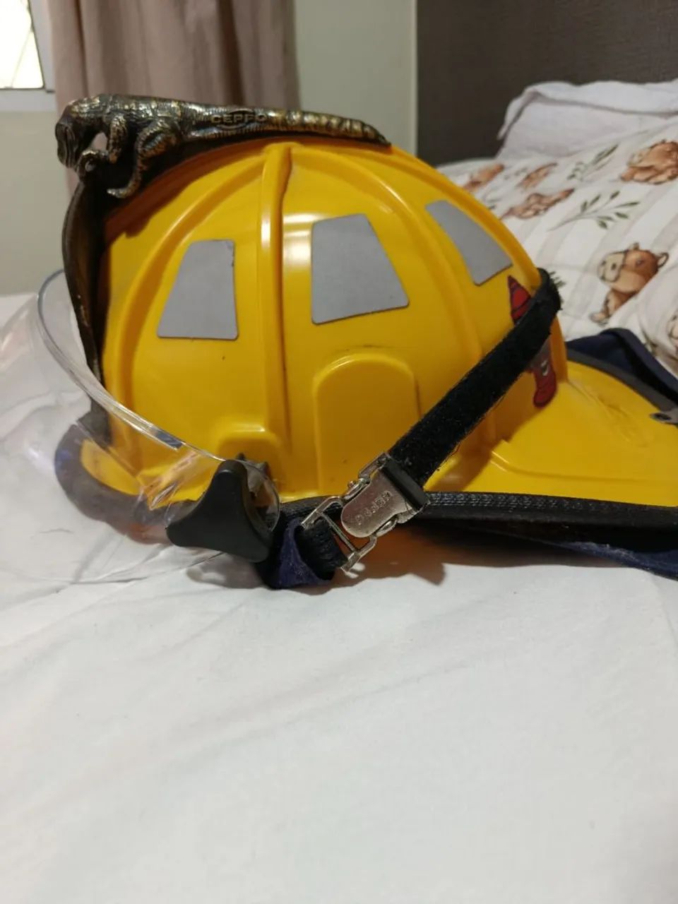 Capacete de bombeiro Ceppo  - Foto 4