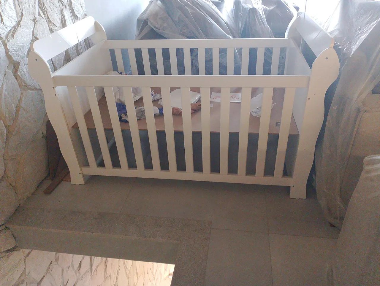 Vendo quarto de bebê! Grarda roupa e berço  - Foto 3