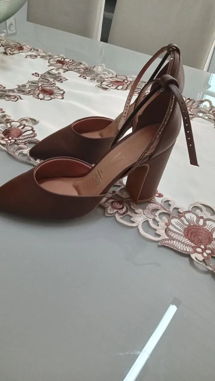 Sapato Vizzano Marrom 