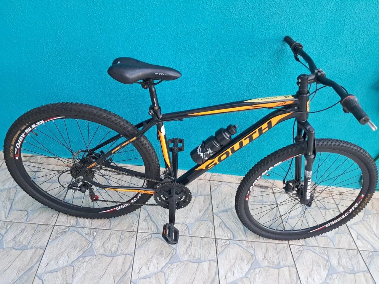 Bicicleta Aro 29 Semi Nova Excelente Estado  - Foto 3