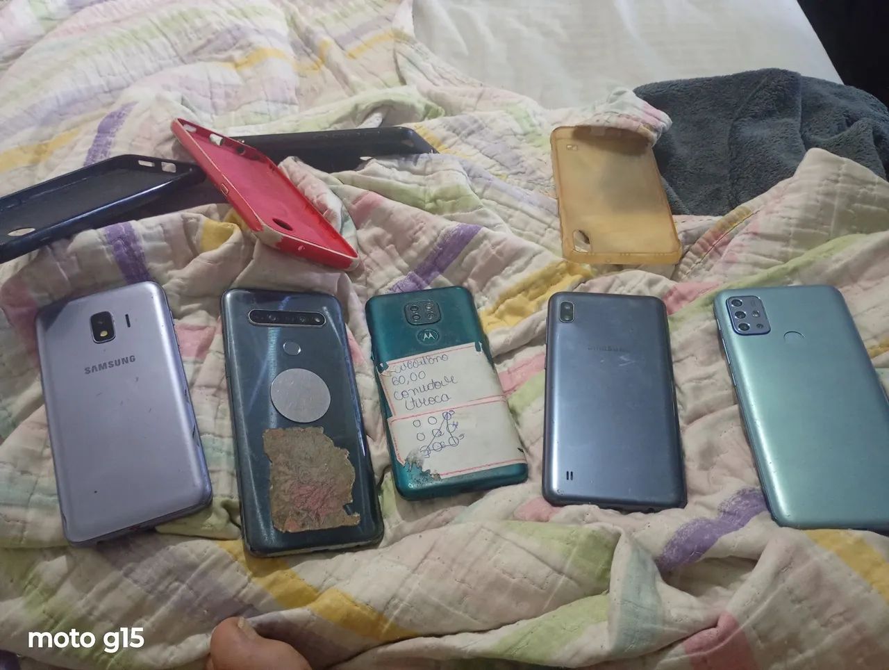 Lote com 5 celular so com a tela trincada