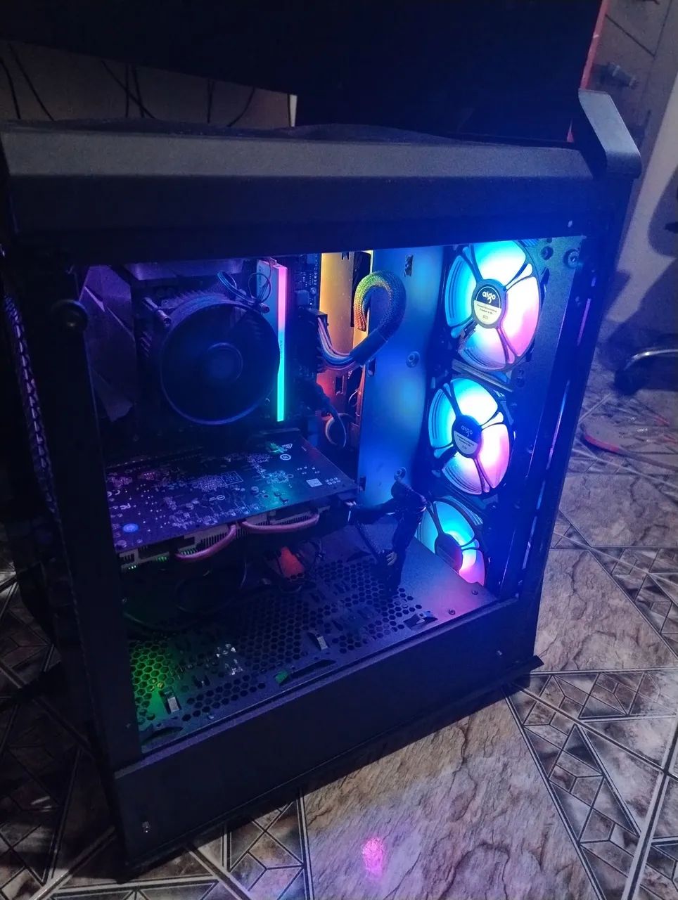 CPU + monitor 