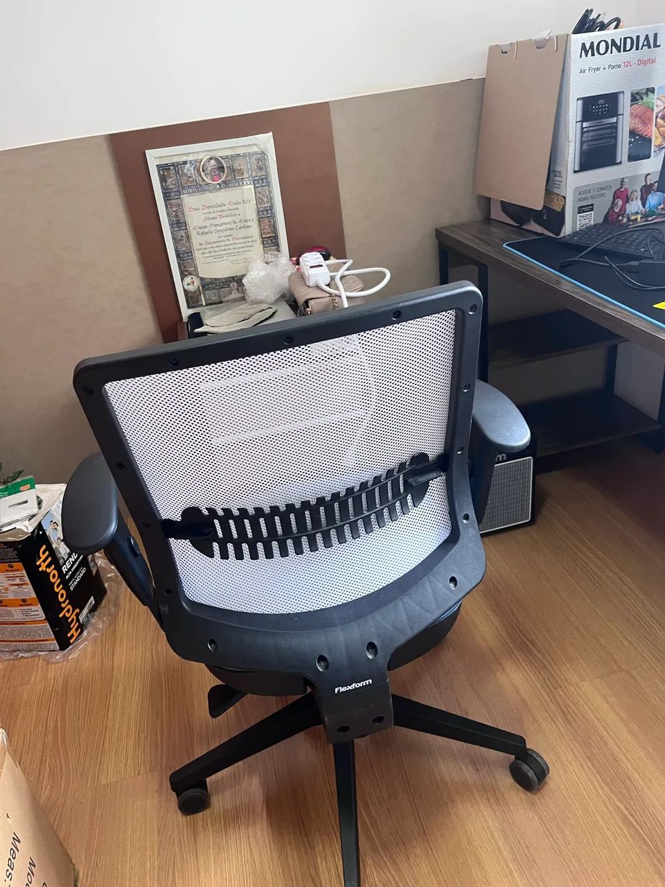 Cadeira de escritório ergonômica flexform uni - Foto 2