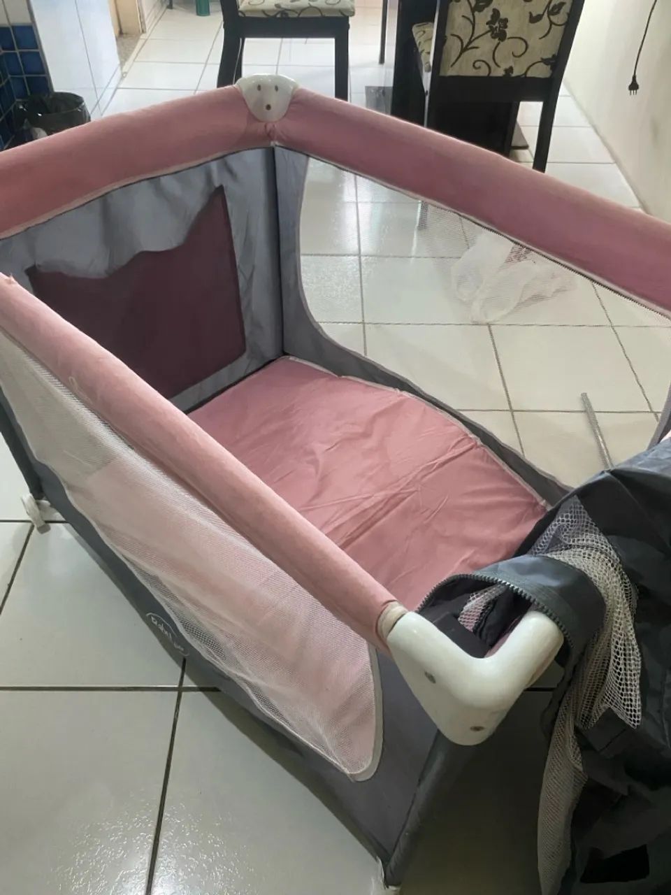 Berço portátil e cercado