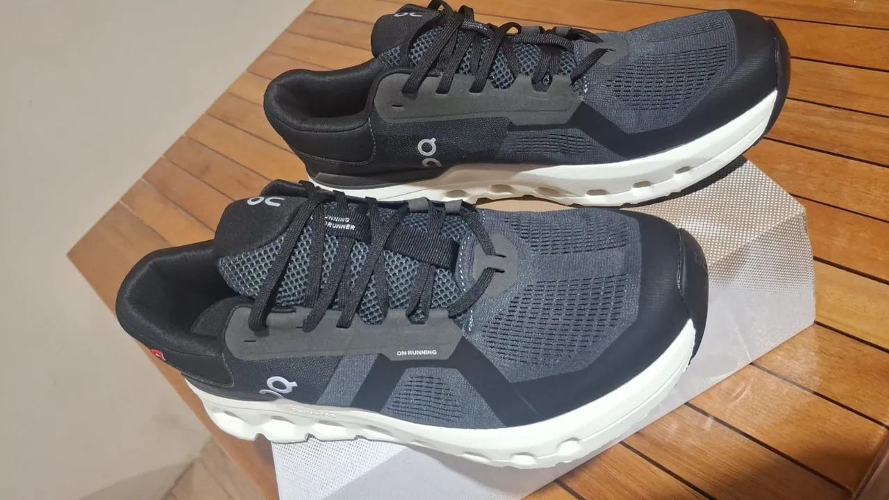 Tênis On Running Cloudrunner 2 N 43 - Foto 3
