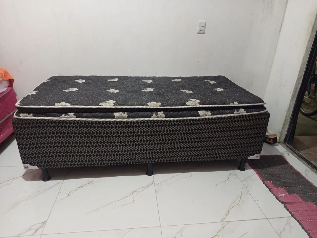 VENDO CAMA DE SOLTEIRO BOX