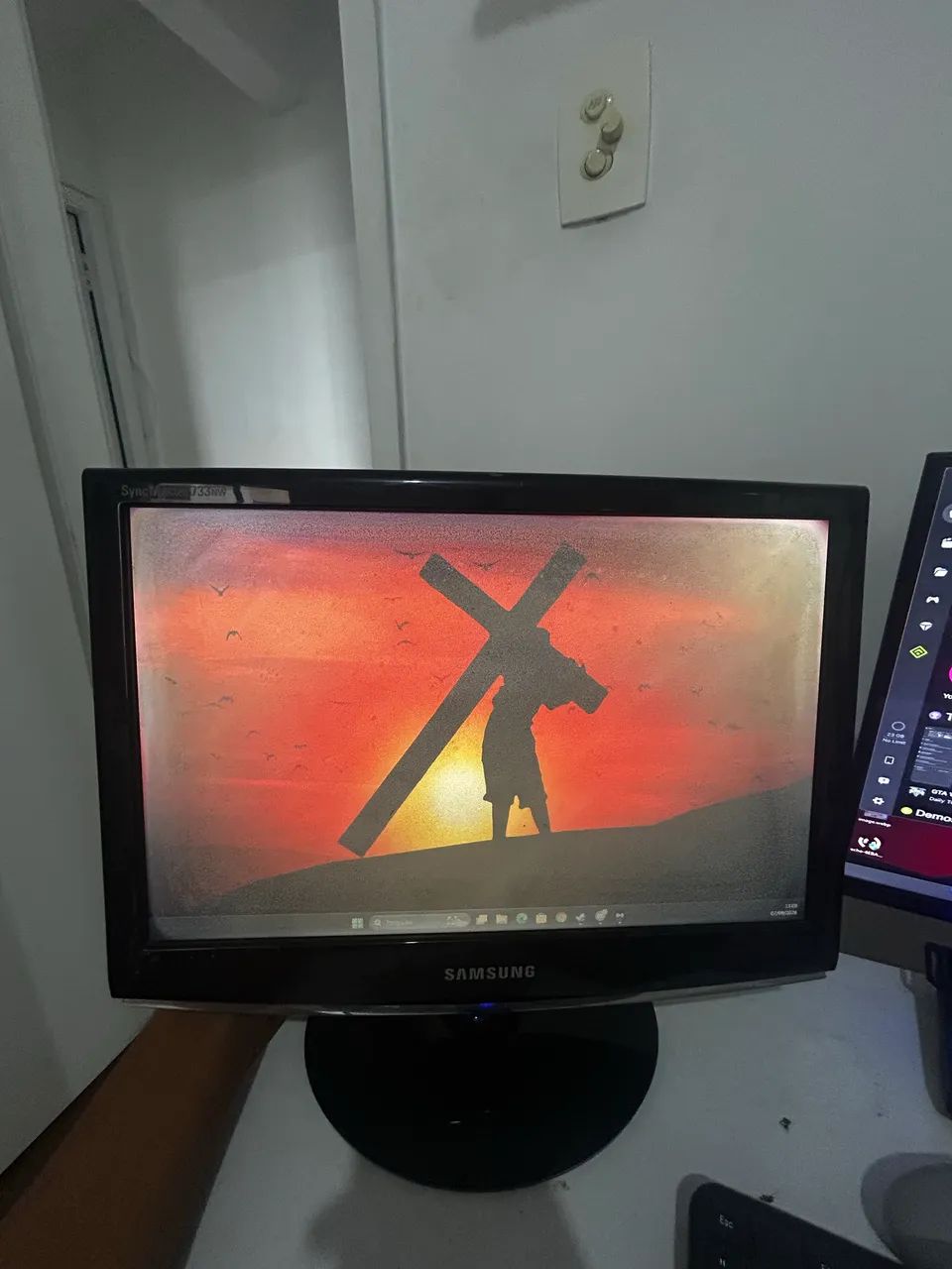 MONITOR SAMSUNG 17" 60Hz. 0.4A - Foto 3