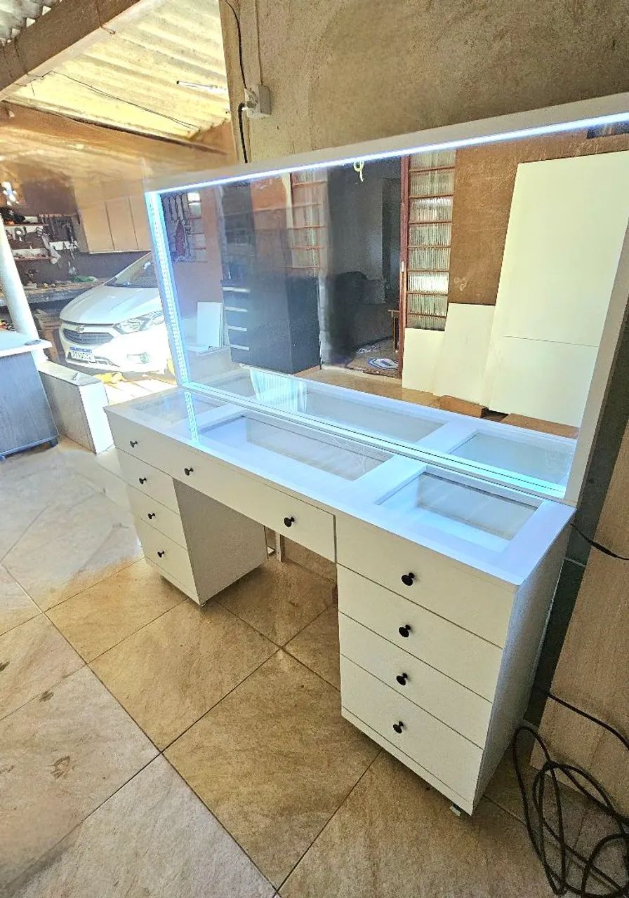 PENTEADEIRA CAMARIM COM LED NOVA MDF