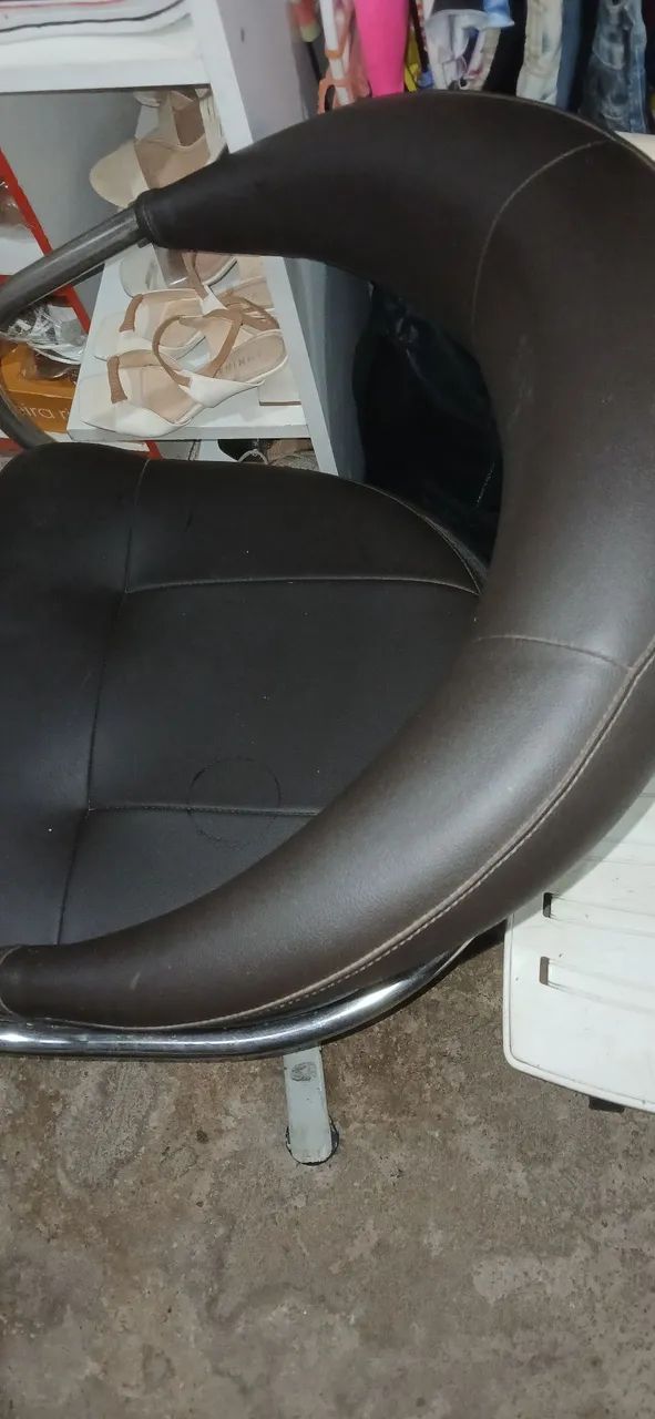 Vendo cadeira para salão  - Foto 3