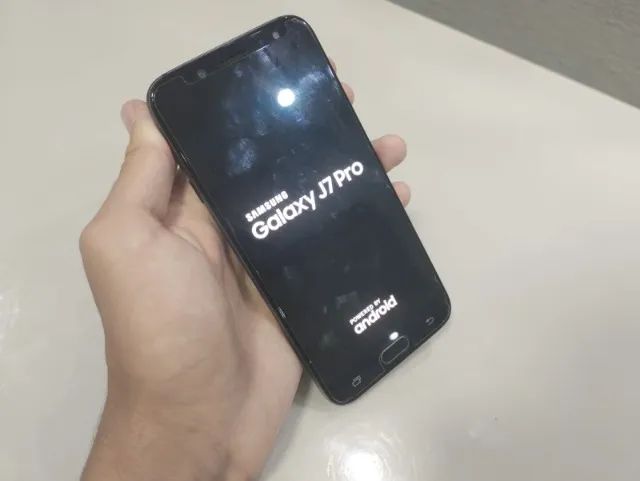Smartphone Samsung Galaxy J7 Pro 64GB / 3GB RAM - Bom Estado - Foto 2