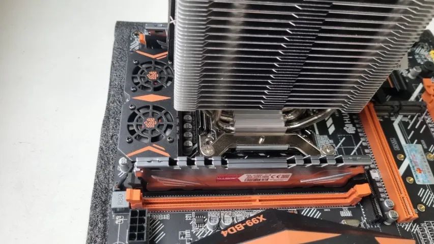 Kit Xeon 2670 v4 placa mae e 16 de ram ddr4 - Foto 3