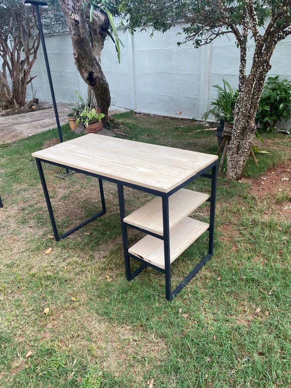 Mesa para escrito e escrivaninha modelo industrial - Foto 3