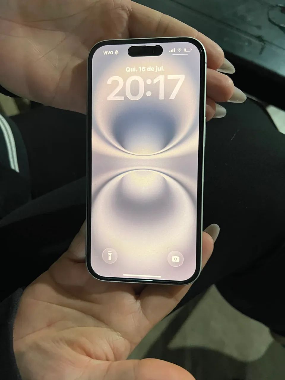 IPhone 16 Branco  - Foto 2