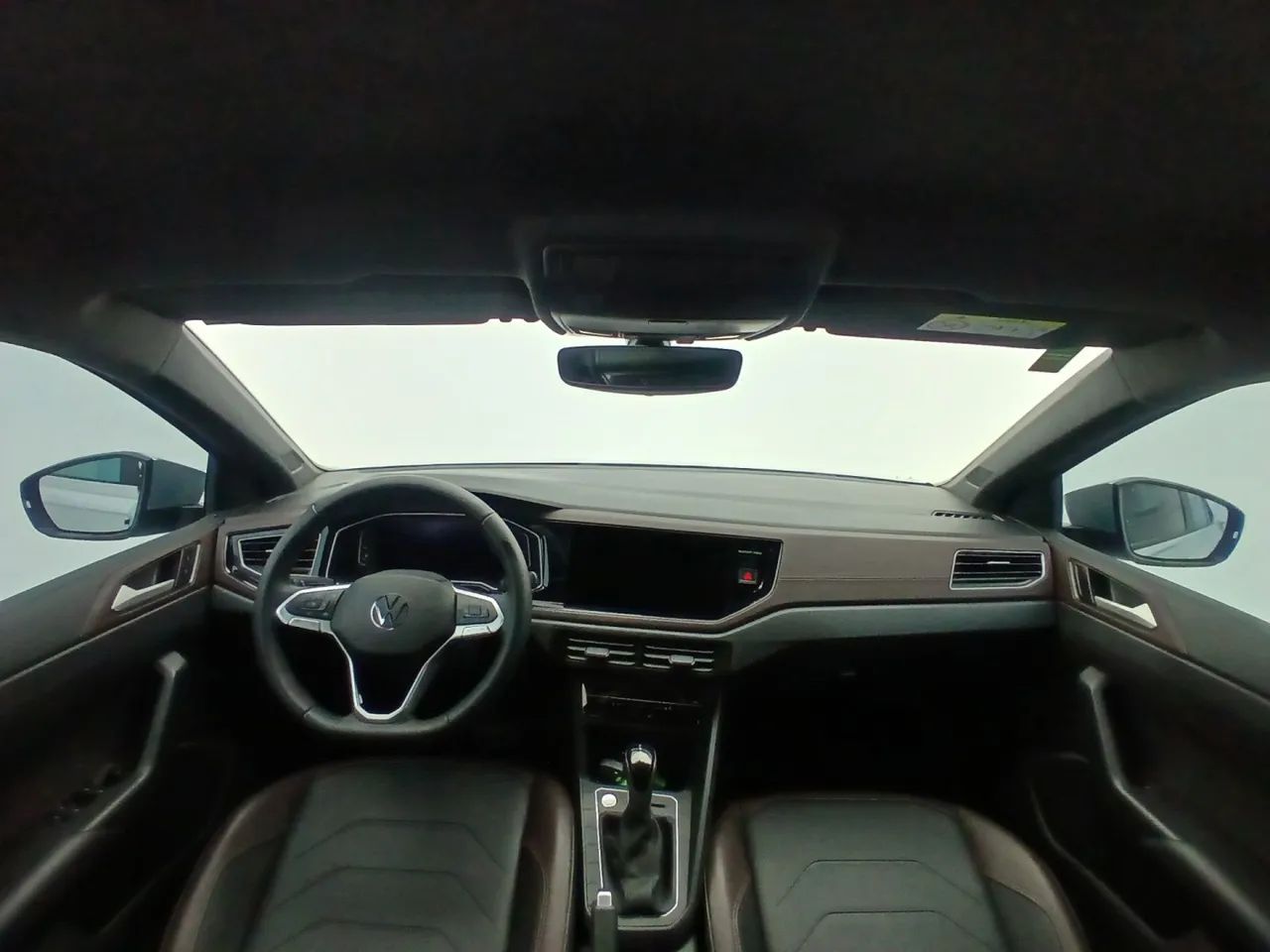 Volkswagen Virtus Highline 200 TSI 1.0 Flex 12V Aut, foto 15 de 18