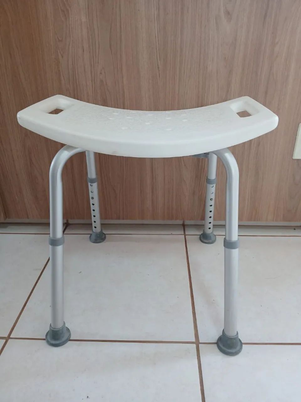 Bath Bench (Adjustable)65204101673345120