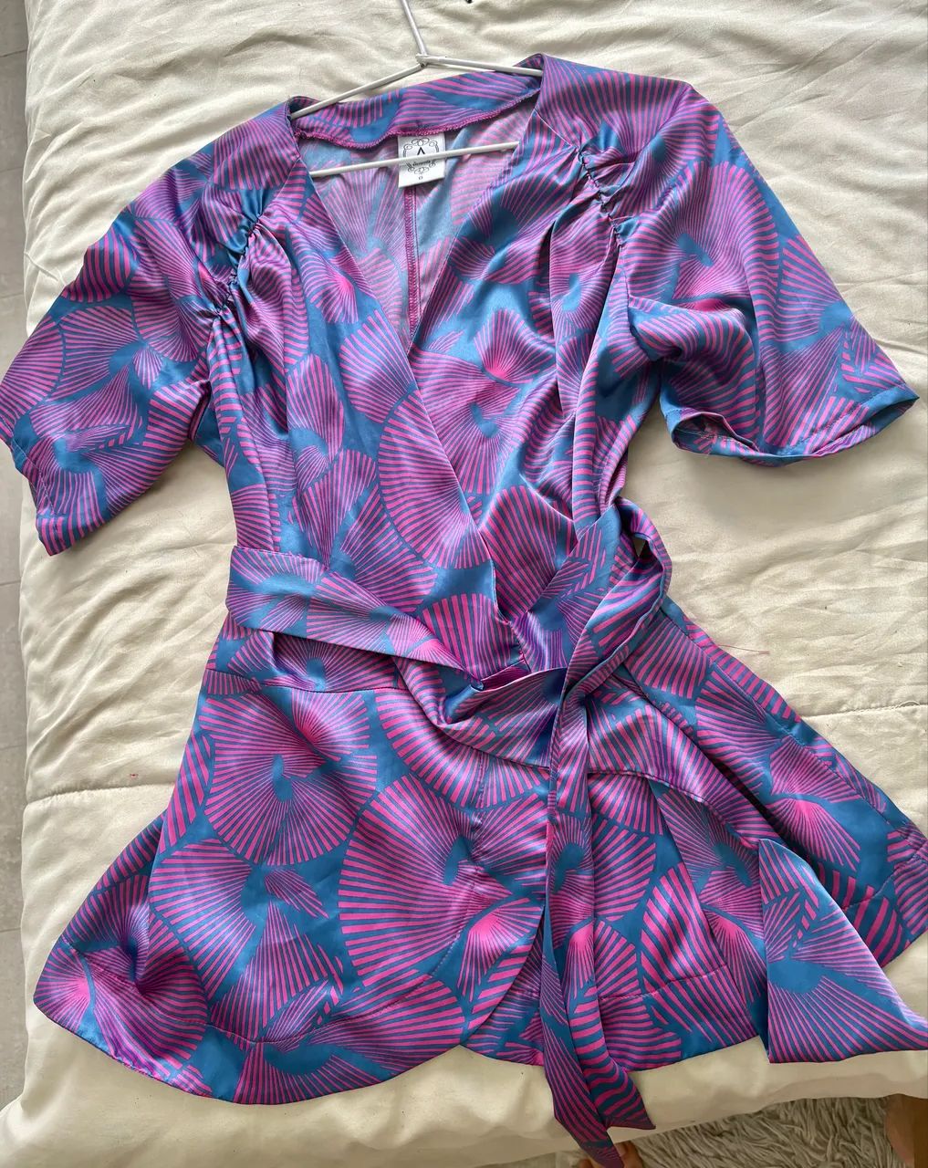 Blusa de seda transpassada 