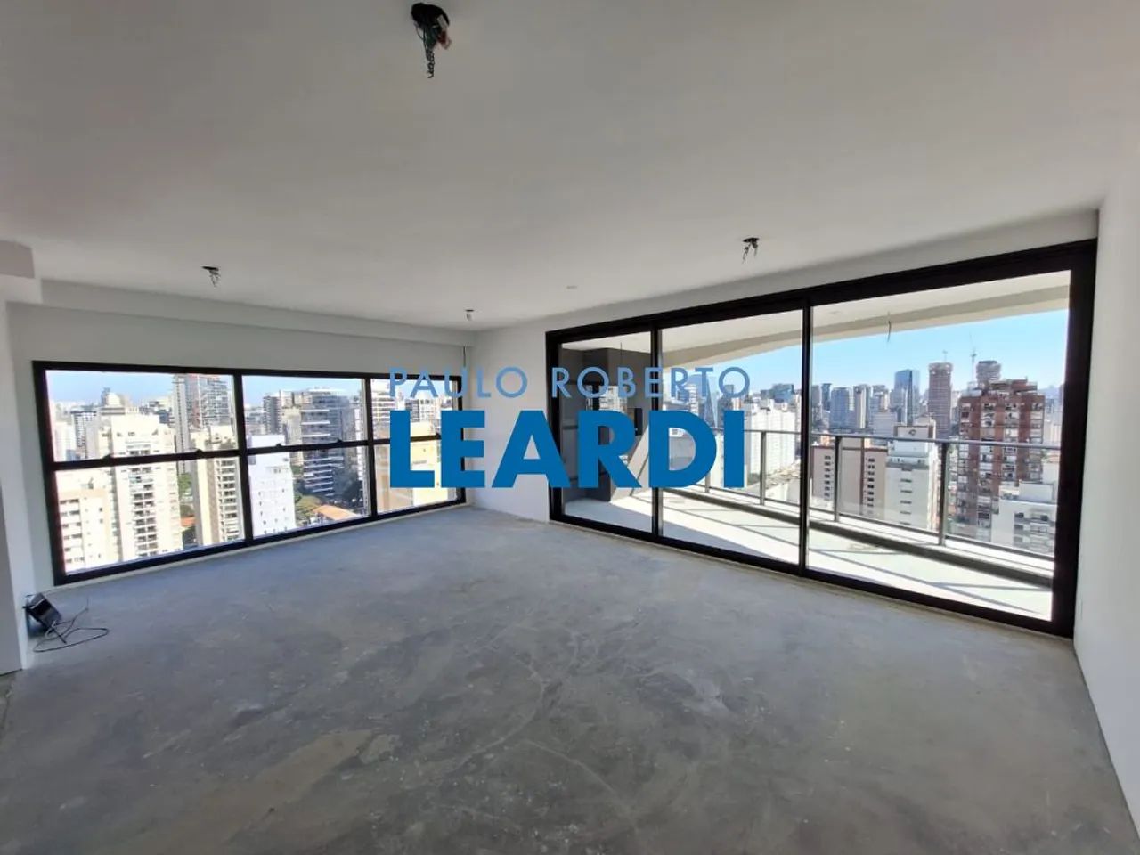 APARTAMENTO - VILA OLÍMPIA - SP