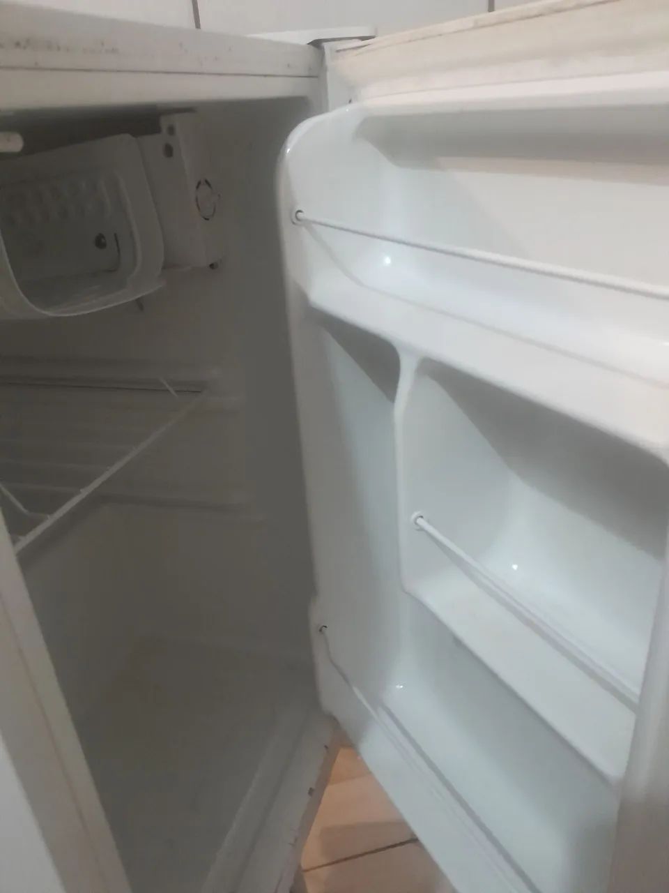 frigobar  philco PH8N - Foto 4
