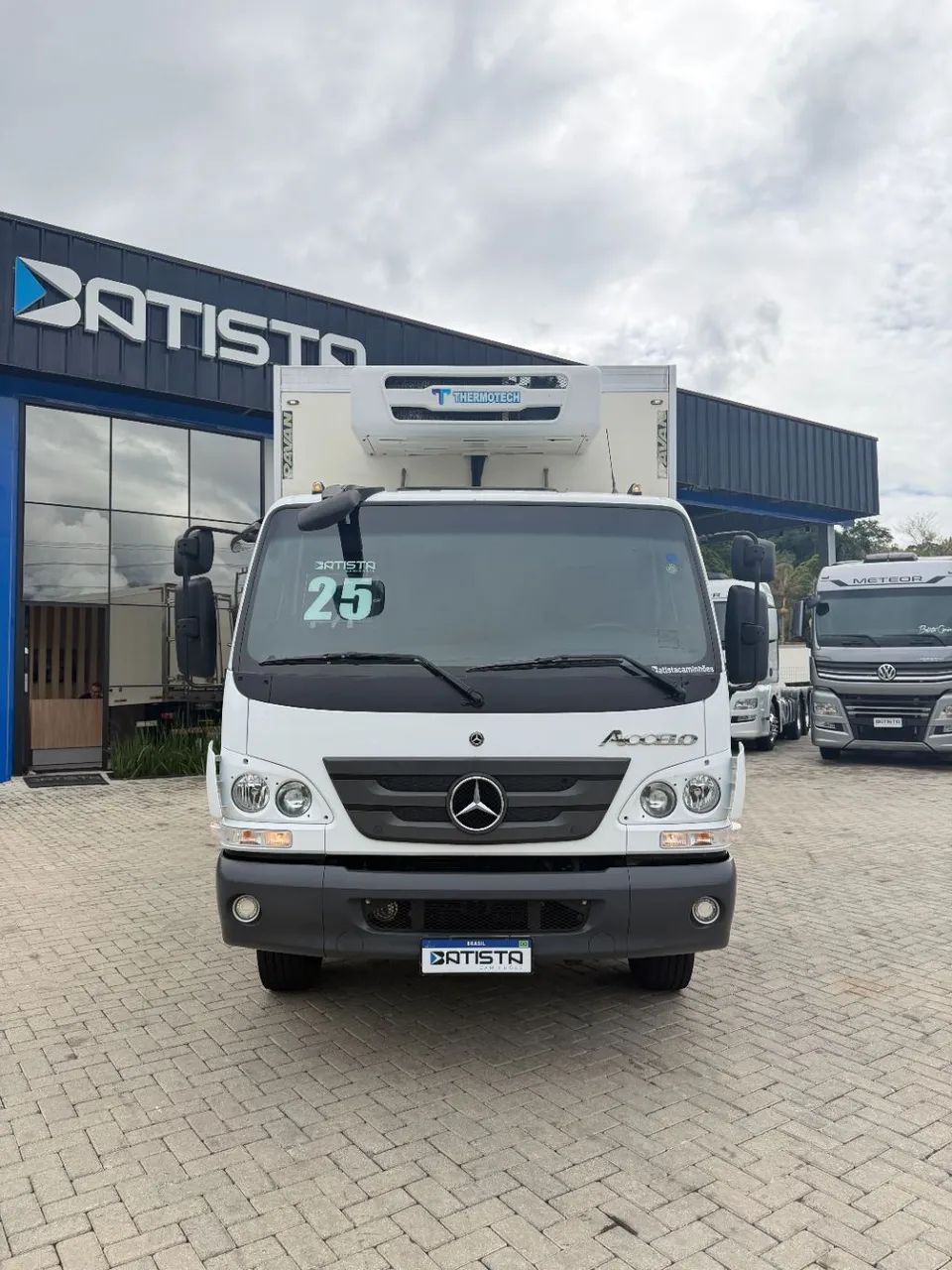Accelo 1017 - Bau Pavan de 5.5m - Baixo KM - Foto 2