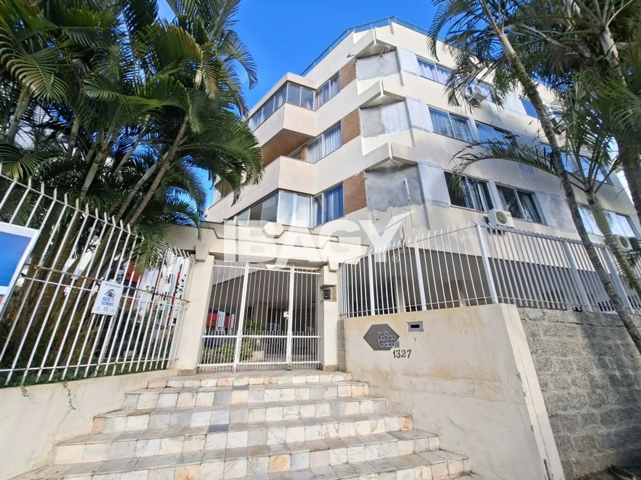 Excelente Apartamento 3 dormitório(s) em Coqueiros - Florianópolis