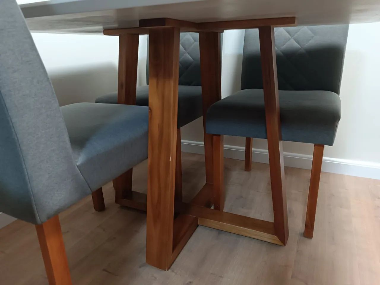 Mesa com 4 cadeiras  - Foto 3