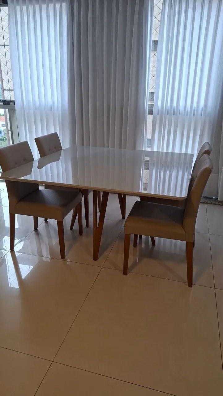 Mesa quadrada offwhite com 4 cadeiras - Foto 3