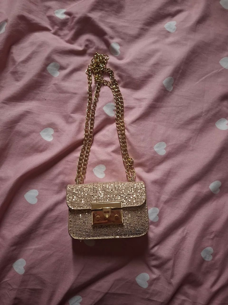 Bolsa dourada de festa 