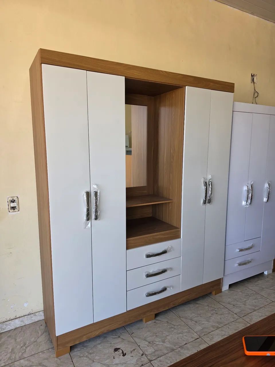 Guarda roupa casal novo - Foto 3