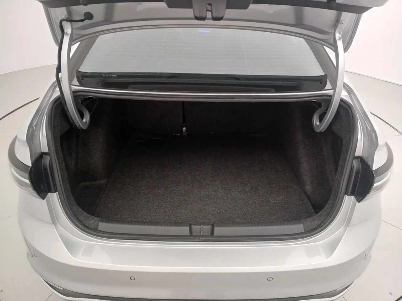 Volkswagen Virtus Highline 200 TSI 1.0 Flex 12V Aut, foto 9 de 18