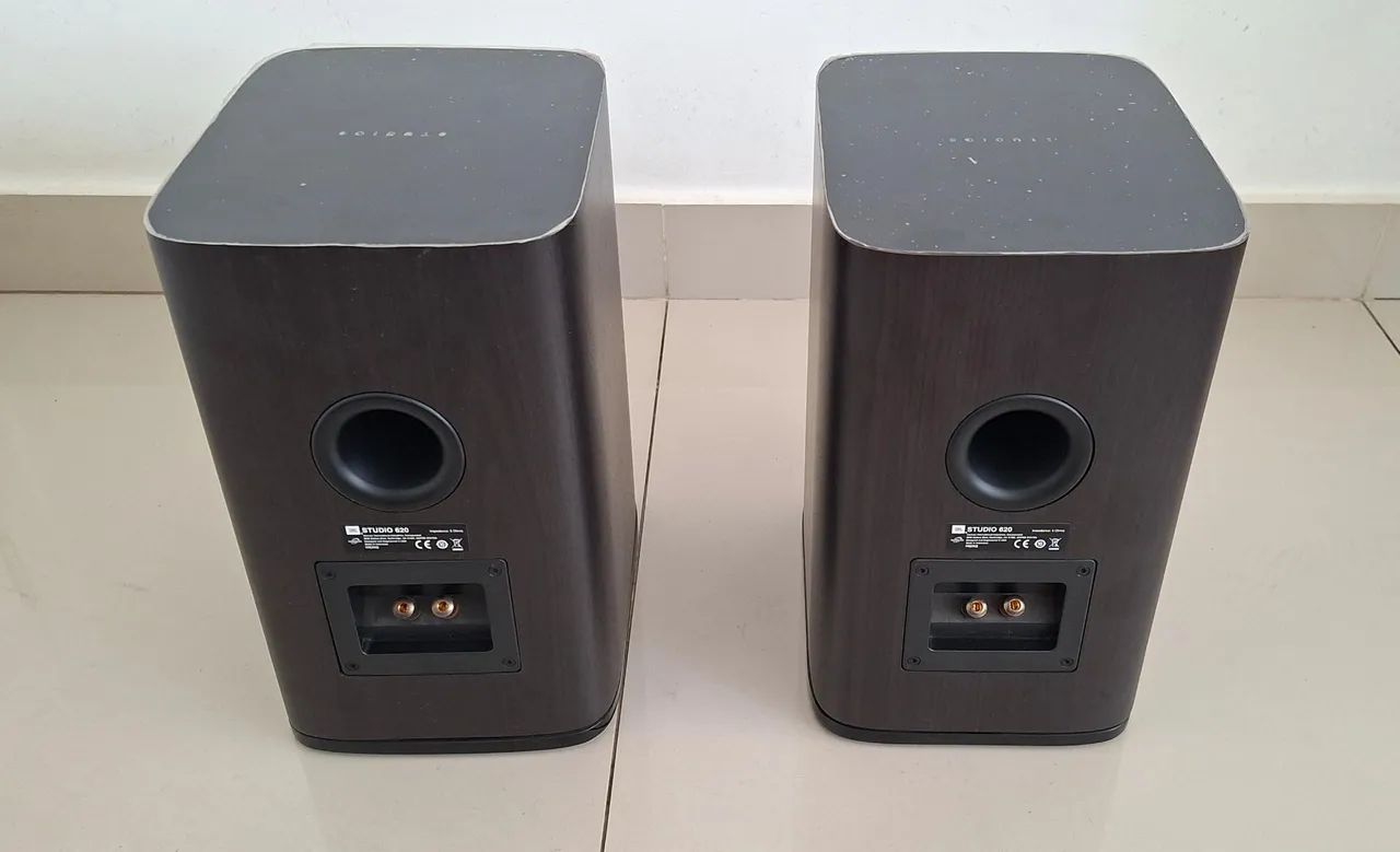 Par Caixas JBL Studio 620 books  - Foto 4