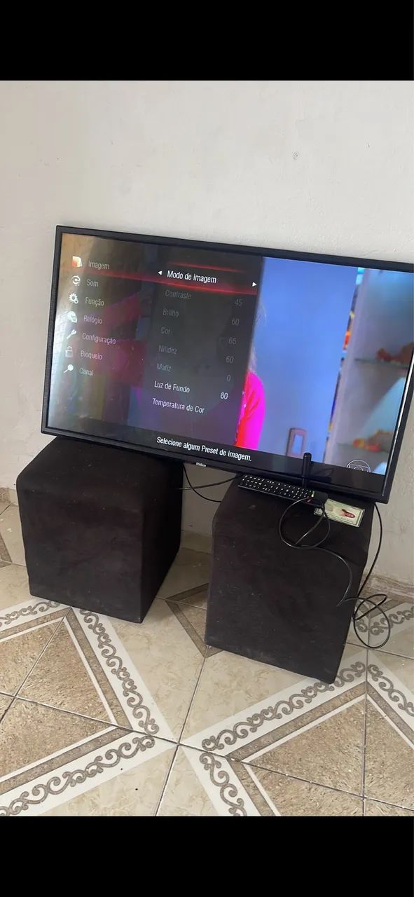 Tv 43 Philco com defeito 