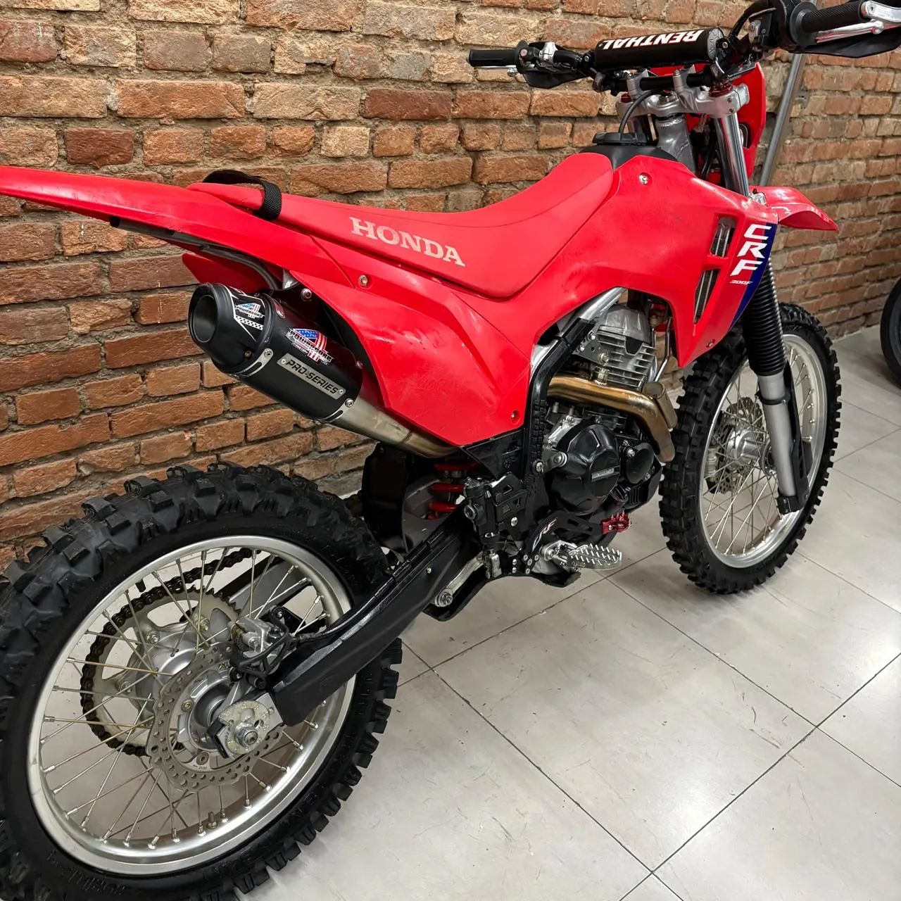 Honda 300F - Foto 4