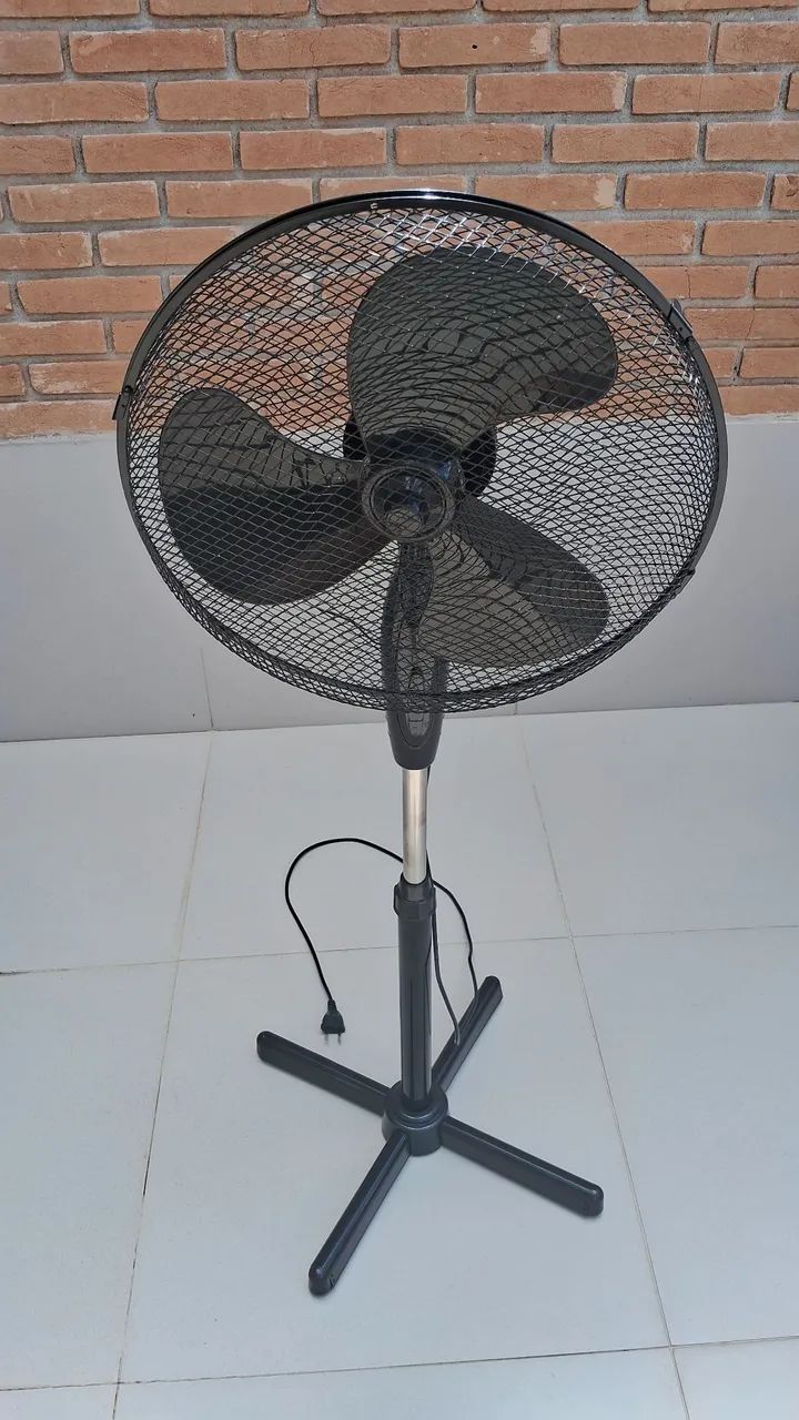 Ventilador pedestal 40cm 3 pás 3 velocidades 50W