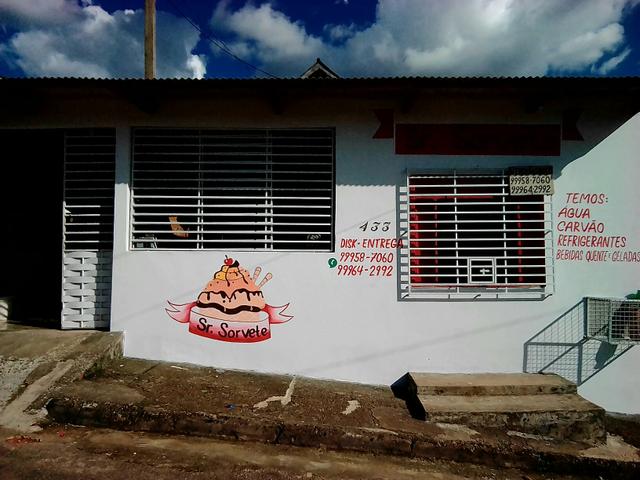 Vendo esta casa aceito caminhão HR, motivo (separação)