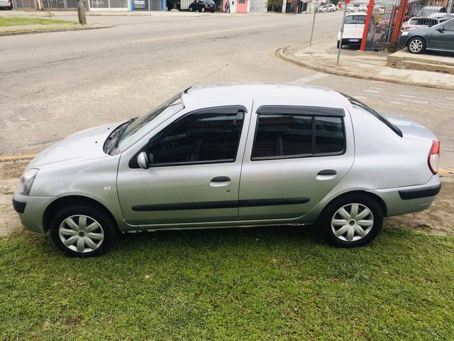 Clio Sedan Expression 1.6 - Foto 5