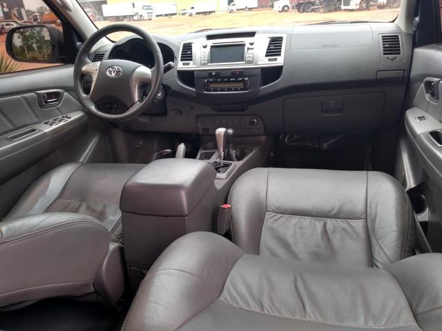Hilux cd srv 3.0 tdi 4x4 diesel at 13-13 - Foto 9