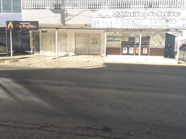 Ótima prédio, com 03 lojas e 04 apartamentos na avenida potiguar, de esquina