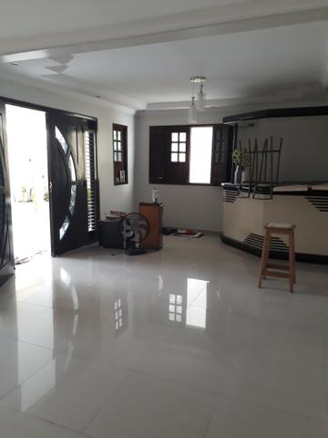 Casa ampla c/piscina /Porcelanato/projetados/prox. ao Posto gasolina itapiraco(Aluguel) - Foto 2