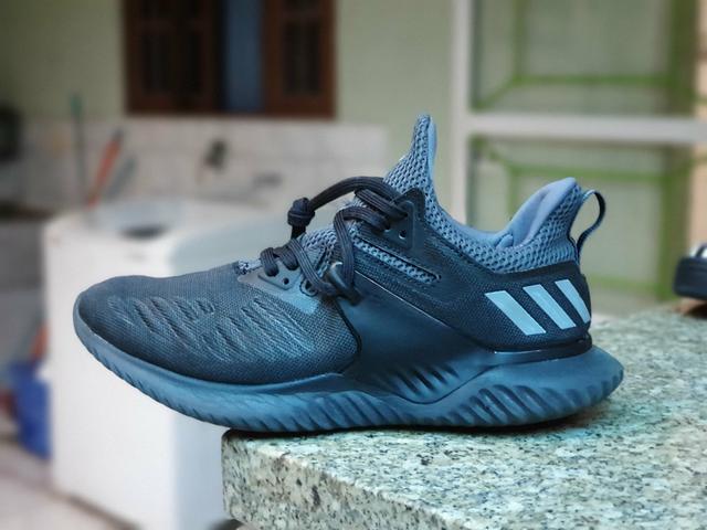 Tenis Adidas alphabounce - Foto 5