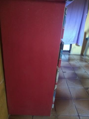 Vende-se cômoda