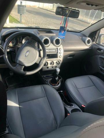 Ford fiesta 2010/11 - Foto 2