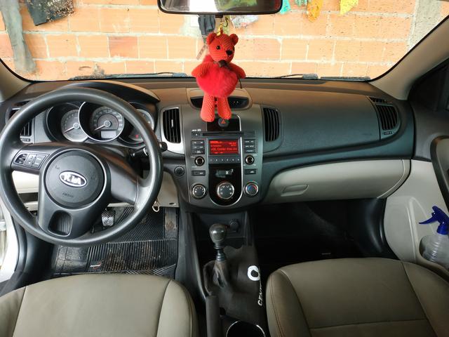 Kia cerato - Foto 13