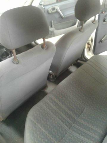 Corsa Hatch 2000. 1.0 - Foto 5