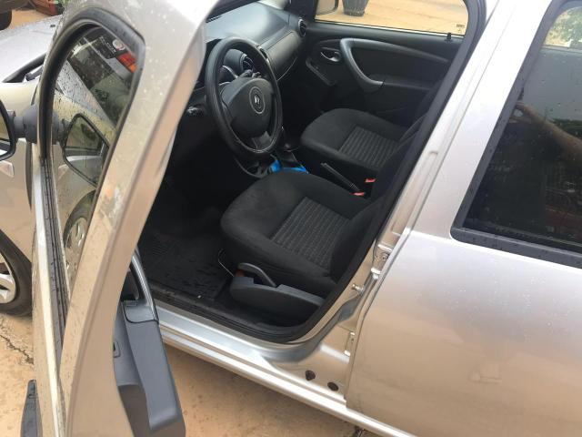 Vendo Renault Sandero 2014 - Foto 8