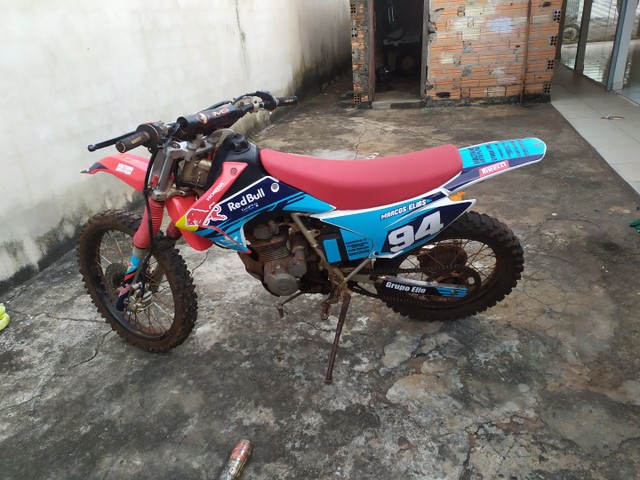 MOTO DE TRILHA
