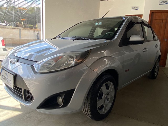 FIESTA SEDAN 1.6 COMPLETO