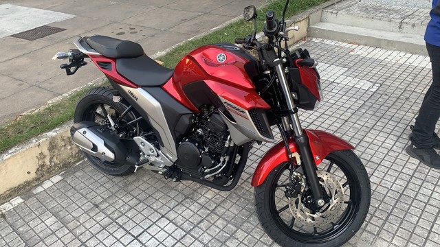 TROCO YAMAHA FAZER 250CC 21/21