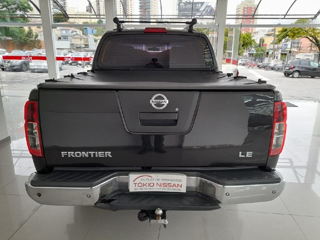 Nissan Frontier 2.5 LE 4X4 CD TURBO ELETRONIC DIESEL 4P AUTOMATICO - Foto 4
