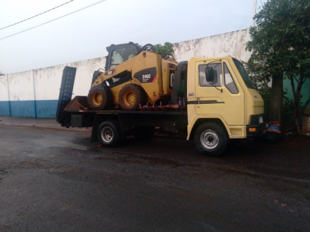 CAMINHAO AGRALE 1600D
